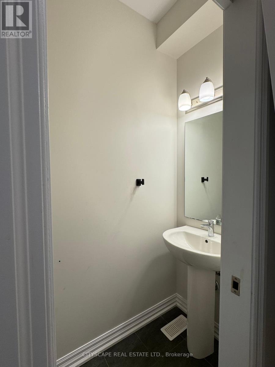 7 - 4311 Mann Street, Niagara Falls, Ontario  L2G 0E7 - Photo 12 - X12430769