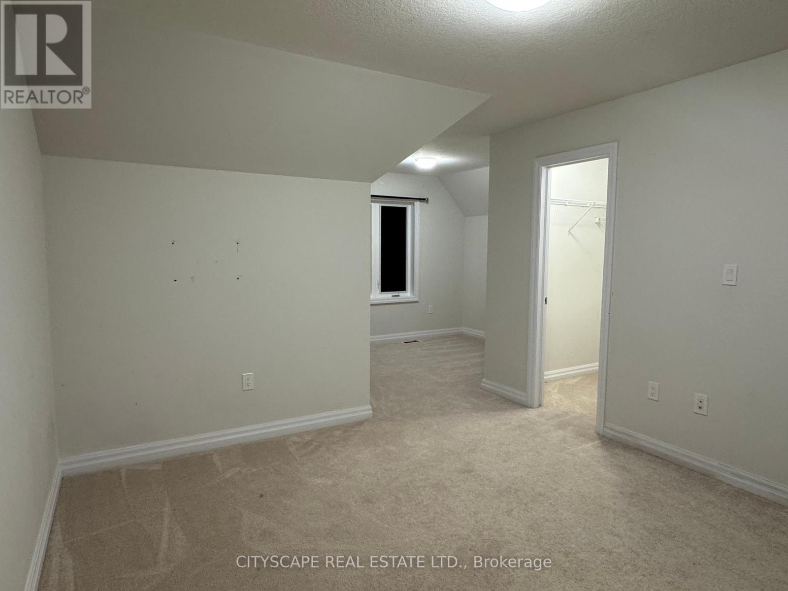7 - 4311 Mann Street, Niagara Falls, Ontario  L2G 0E7 - Photo 5 - X12430769