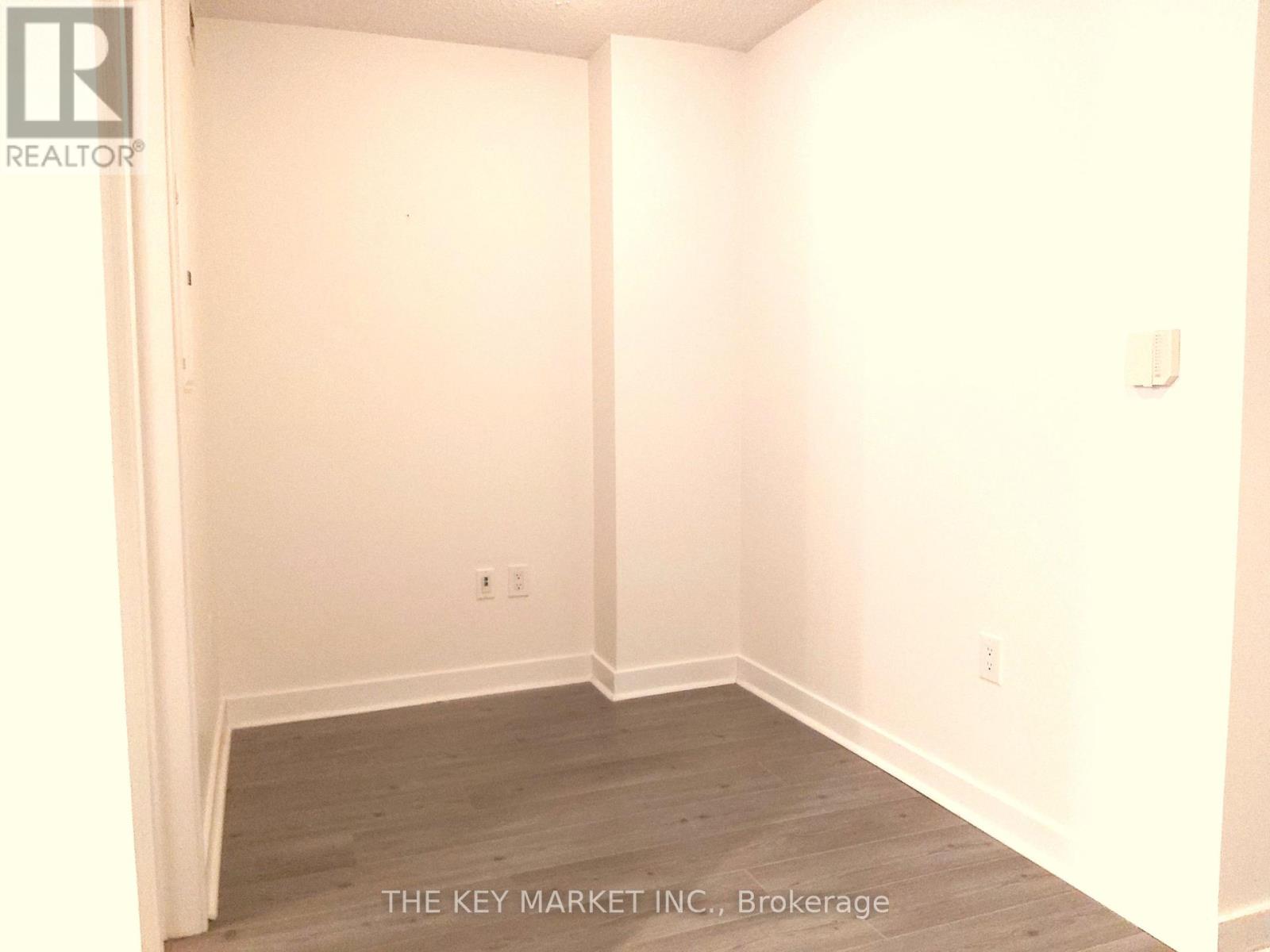 1805 - 25 Telegram Mews, Toronto, Ontario  M5V 3Z1 - Photo 4 - C12430782