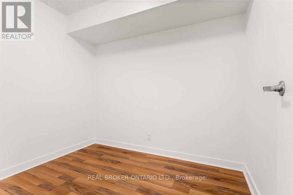 709 - 361 Front Street W, Toronto, Ontario  M5V 3R5 - Photo 3 - C12430785