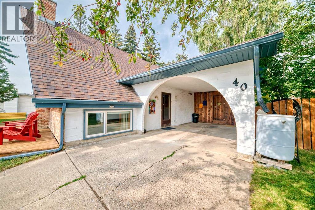 40 Mountain Street W, Okotoks, Alberta  T1S 1G7 - Photo 2 - A2246867