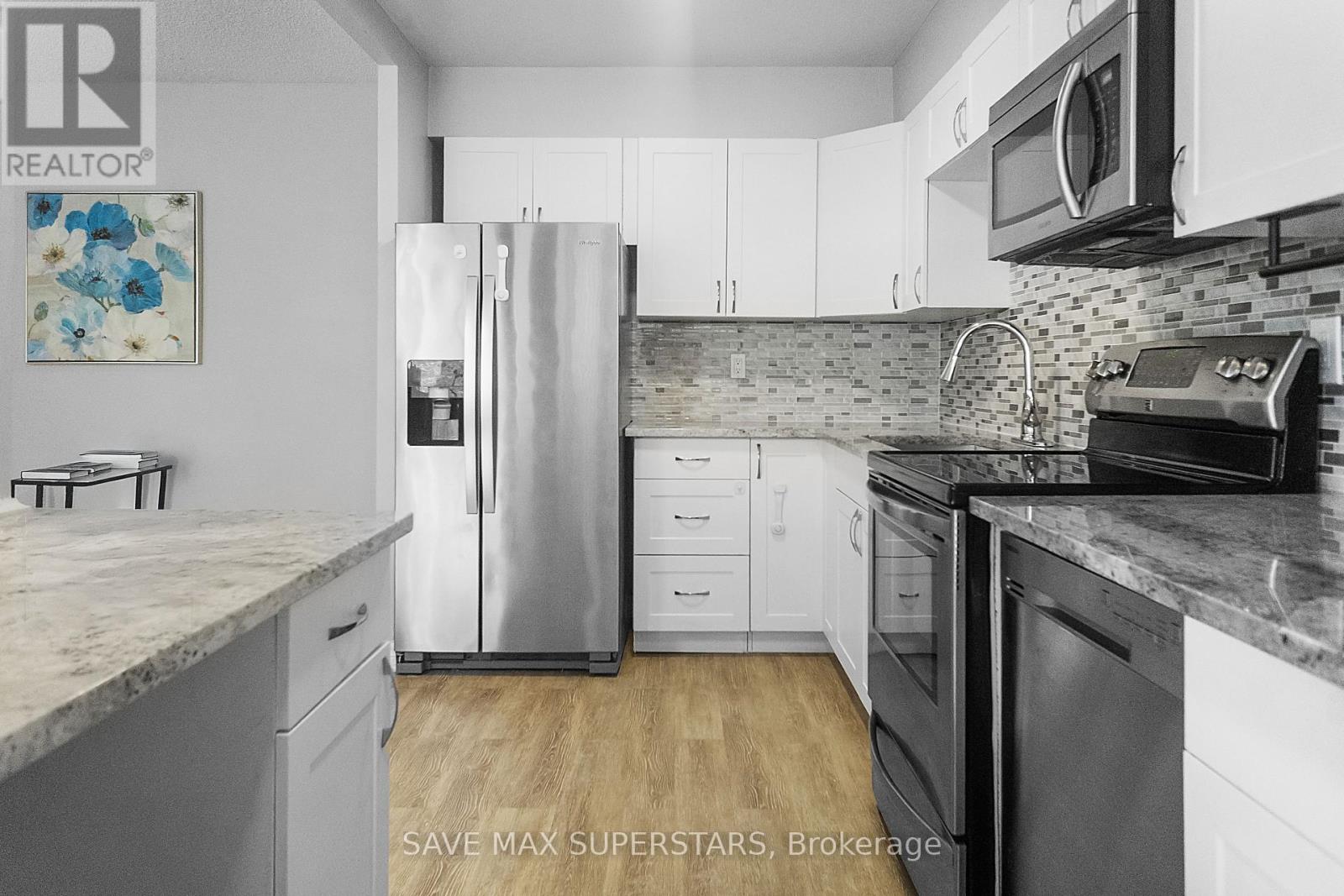 501 - 50 Baif Boulevard, Richmond Hill, Ontario  L4C 5L1 - Photo 5 - N12430728