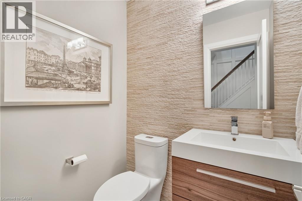 61 Oak Knoll Drive, Hamilton, Ontario  L8S 4C2 - Photo 9 - 40774223