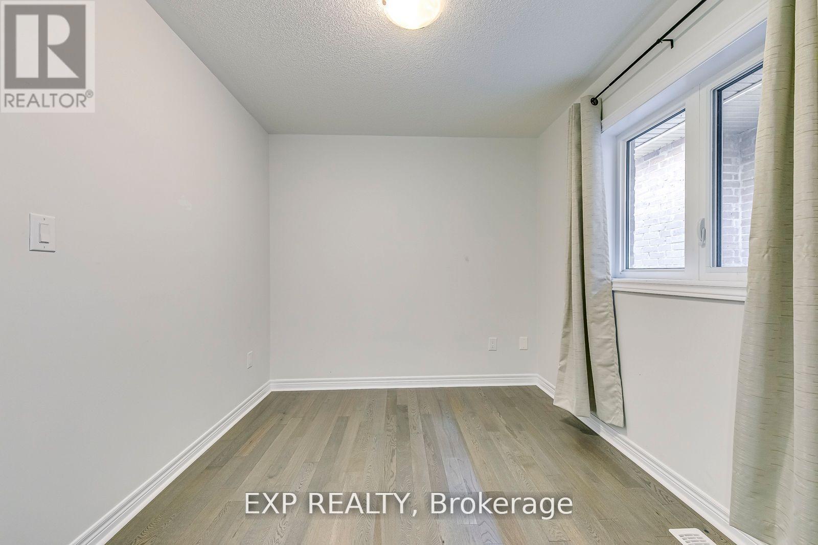 142 Toucan Trail, Oakville, Ontario  L6H 0Y2 - Photo 32 - W12430781