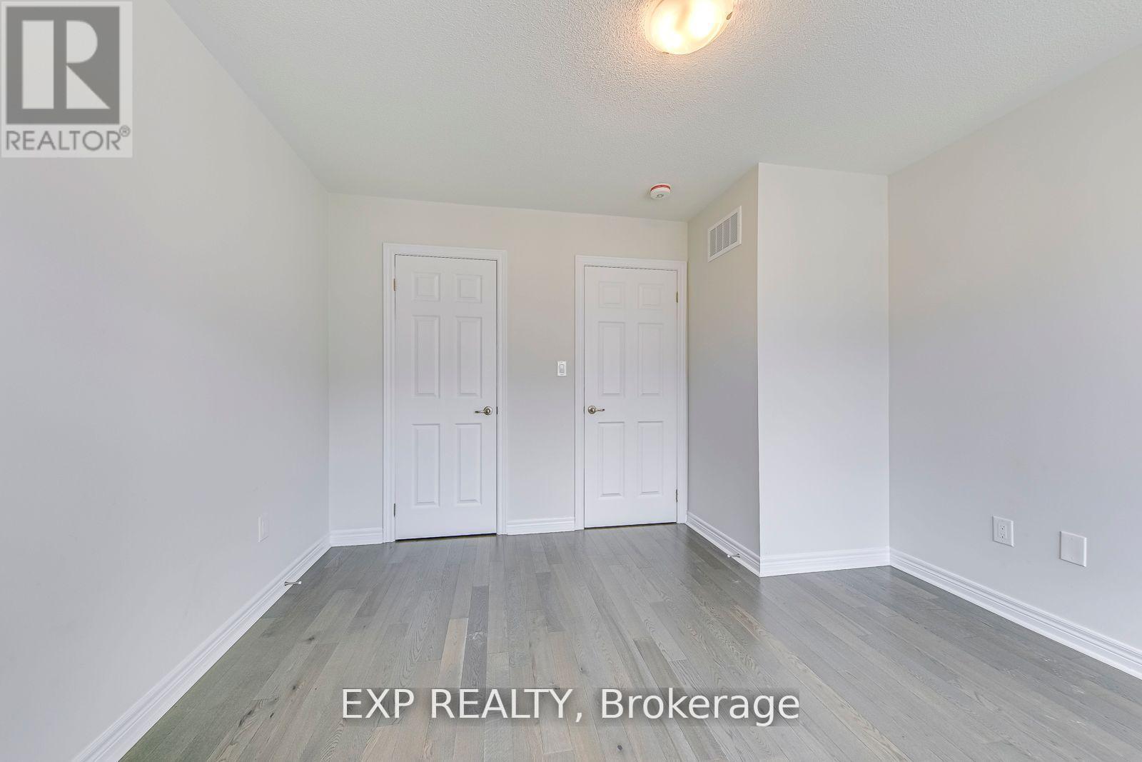 142 Toucan Trail, Oakville, Ontario  L6H 0Y2 - Photo 37 - W12430781
