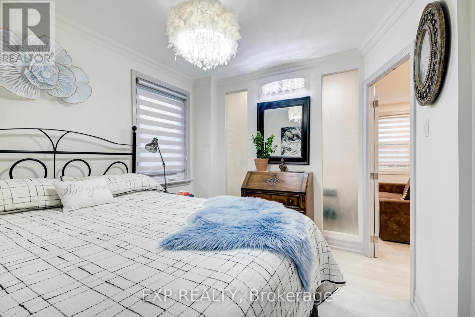 19 Albani Street, Toronto, Ontario  M8V 1X3 - Photo 14 - W12430783