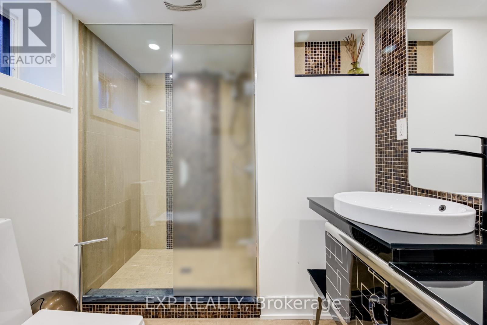 19 Albani Street, Toronto, Ontario  M8V 1X3 - Photo 42 - W12430783