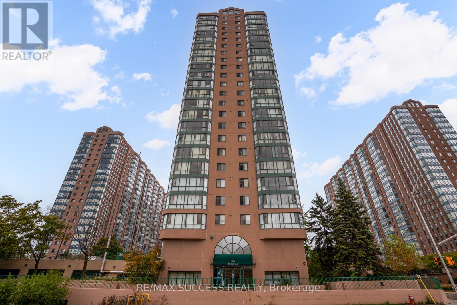 713 - 145 HILLCREST AVENUE, Mississauga, Ontario
