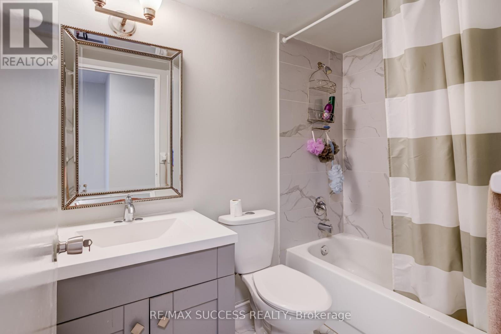 713 - 145 Hillcrest Avenue, Mississauga, Ontario  L5B 3Z1 - Photo 20 - W12430786