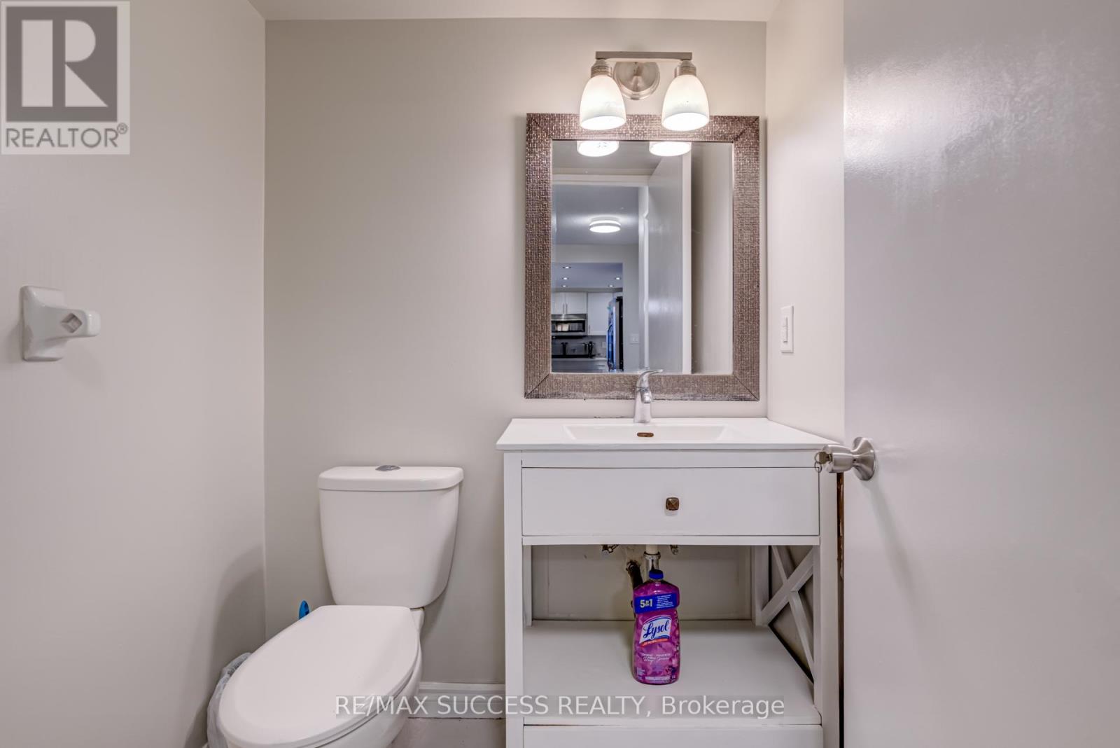 713 - 145 Hillcrest Avenue, Mississauga, Ontario  L5B 3Z1 - Photo 22 - W12430786