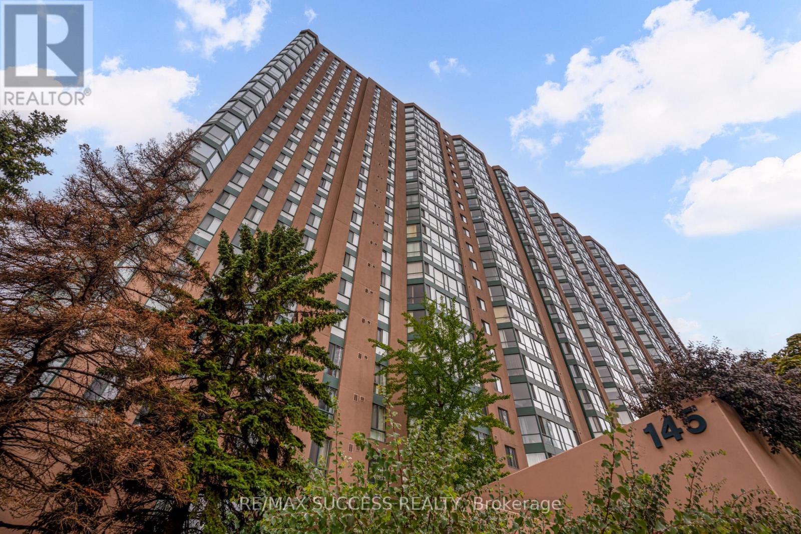 713 - 145 Hillcrest Avenue, Mississauga, Ontario  L5B 3Z1 - Photo 32 - W12430786