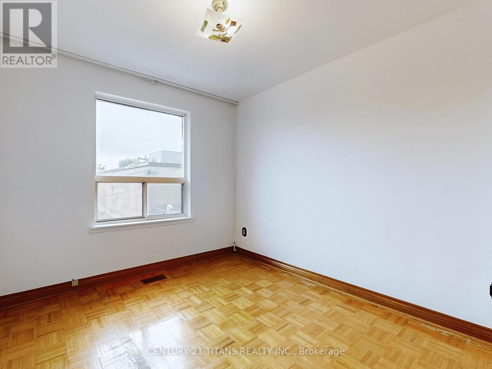 67 Holland Park Avenue, Toronto, Ontario  M6C 1M2 - Photo 19 - C12430376