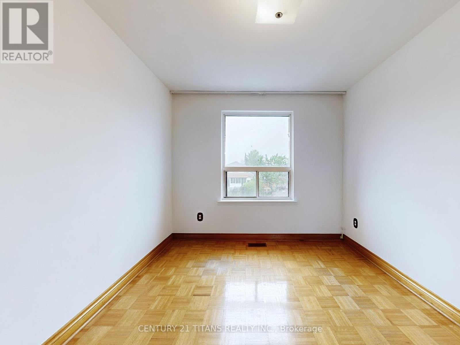 67 Holland Park Avenue, Toronto, Ontario  M6C 1M2 - Photo 21 - C12430376