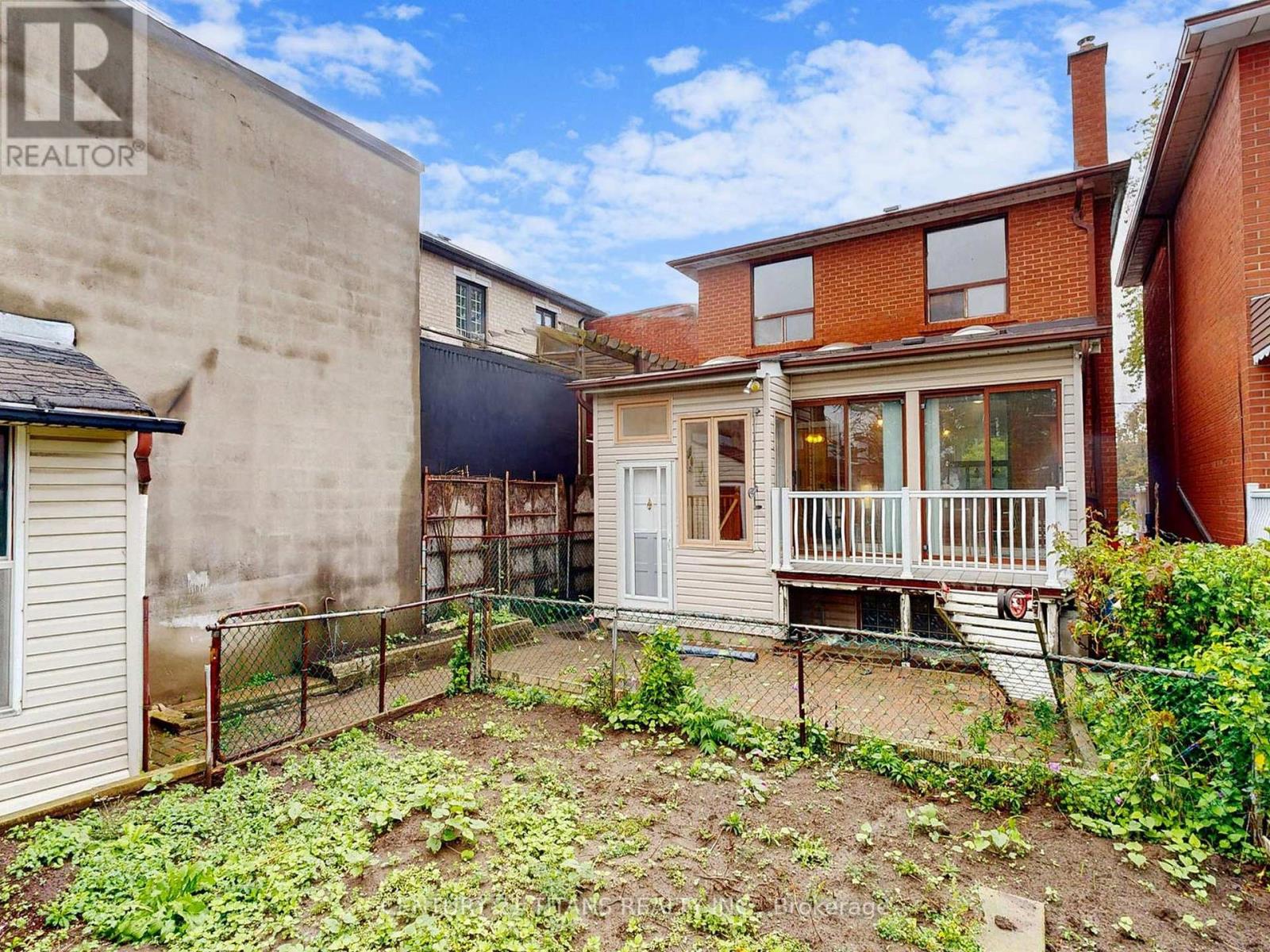 67 Holland Park Avenue, Toronto, Ontario  M6C 1M2 - Photo 31 - C12430376