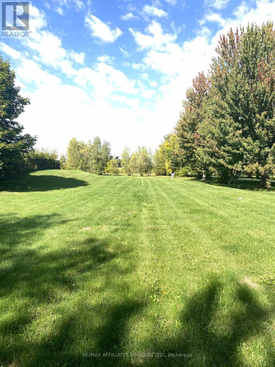 Lot Old Montreal Road E, South Glengarry, Ontario  K6H 2C0 - Photo 5 - X12430808