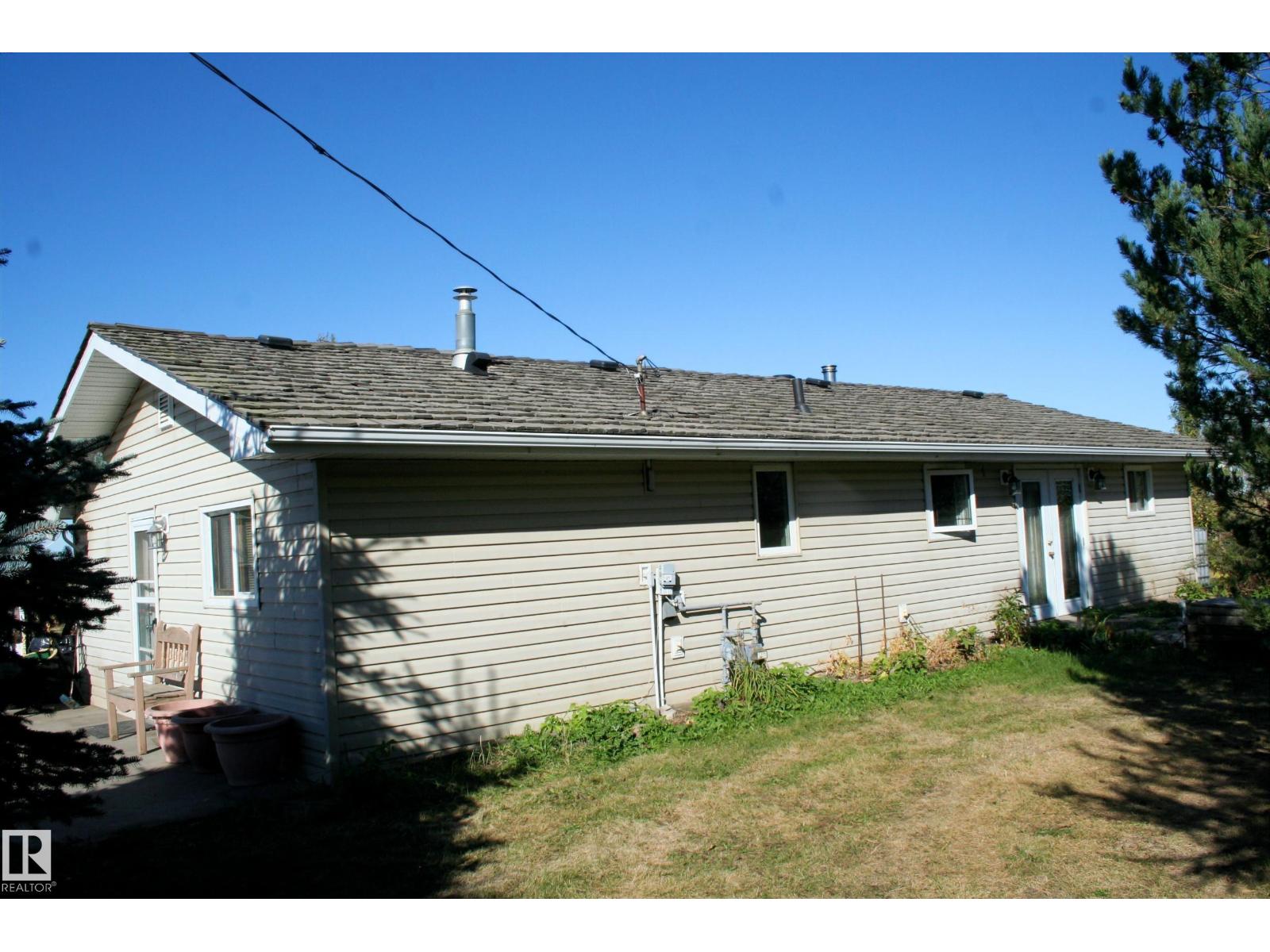 21542 Twp 492, Rural Camrose County, Alberta  T0B 1Z0 - Photo 3 - E4459873