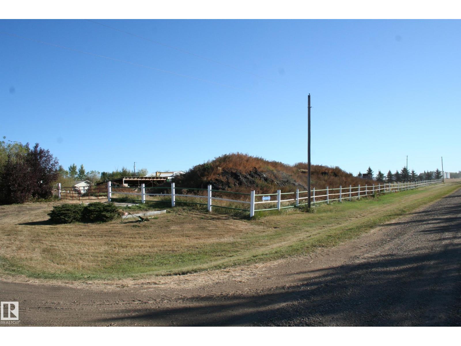 21542 Twp 492, Rural Camrose County, Alberta  T0B 1Z0 - Photo 29 - E4459873
