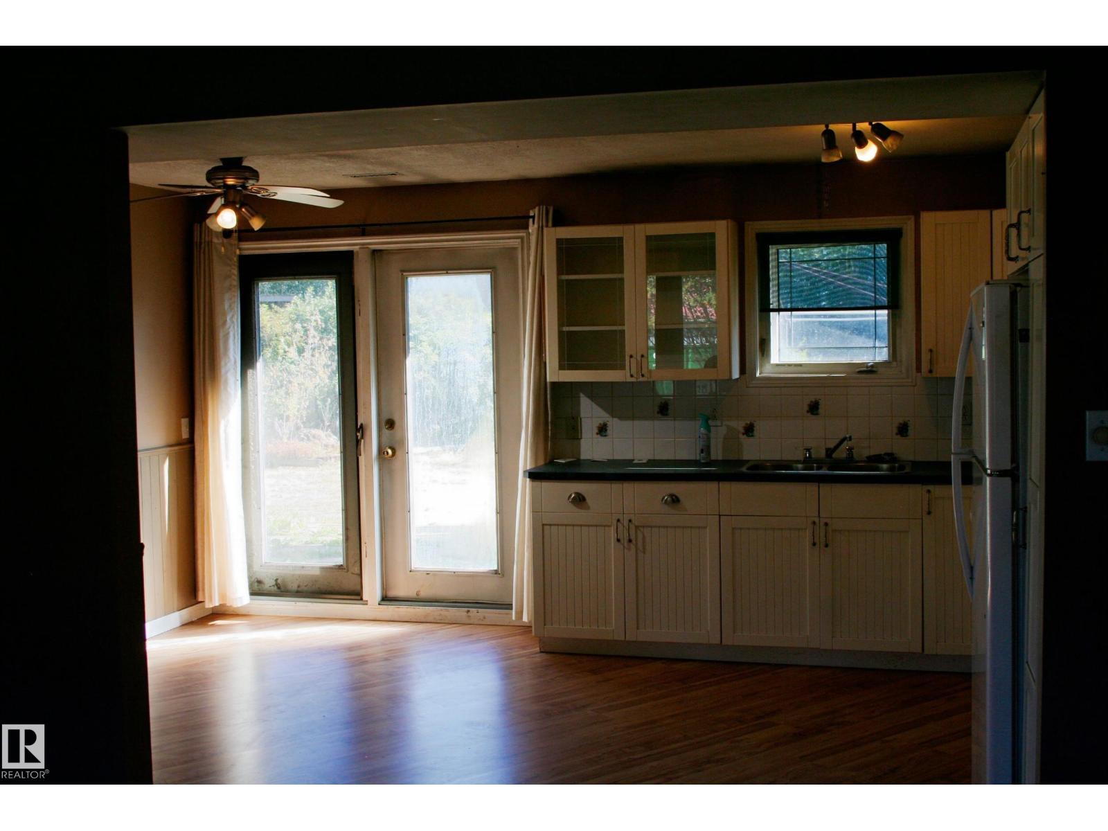 21542 Twp 492, Rural Camrose County, Alberta  T0B 1Z0 - Photo 12 - E4459873