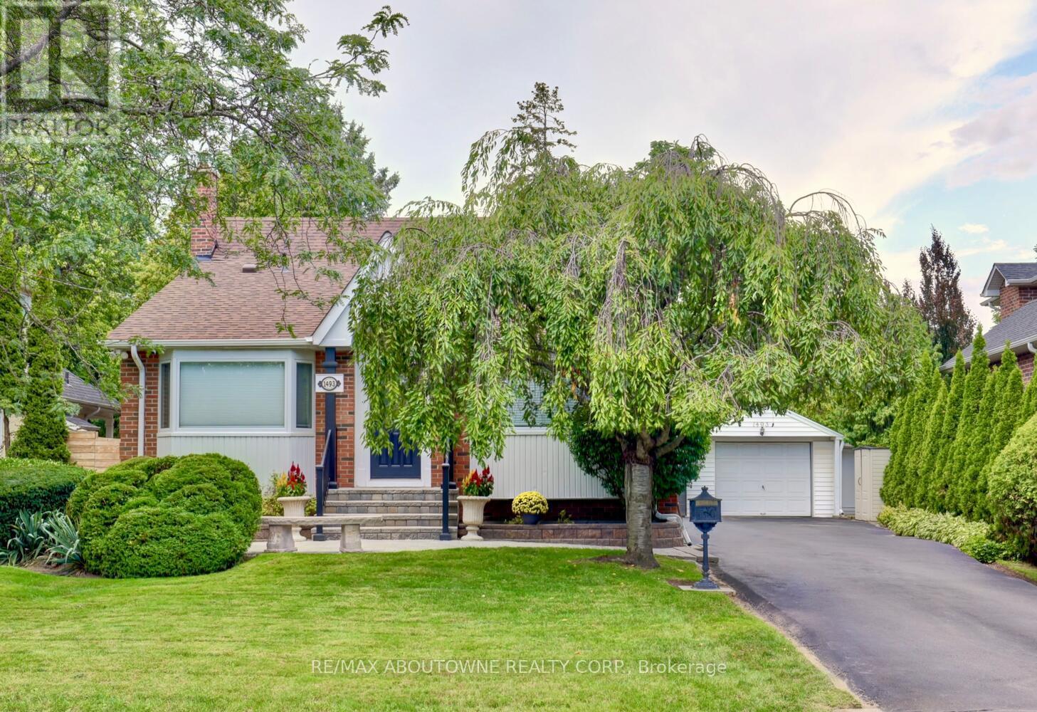 1493 BRIARWOOD CRESCENT, Oakville, Ontario