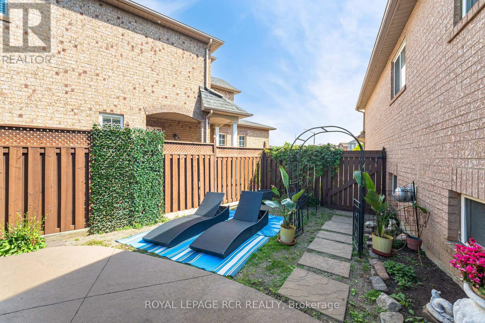119 Sundridge Street, Brampton, Ontario  L7A 1J8 - Photo 36 - W12430811
