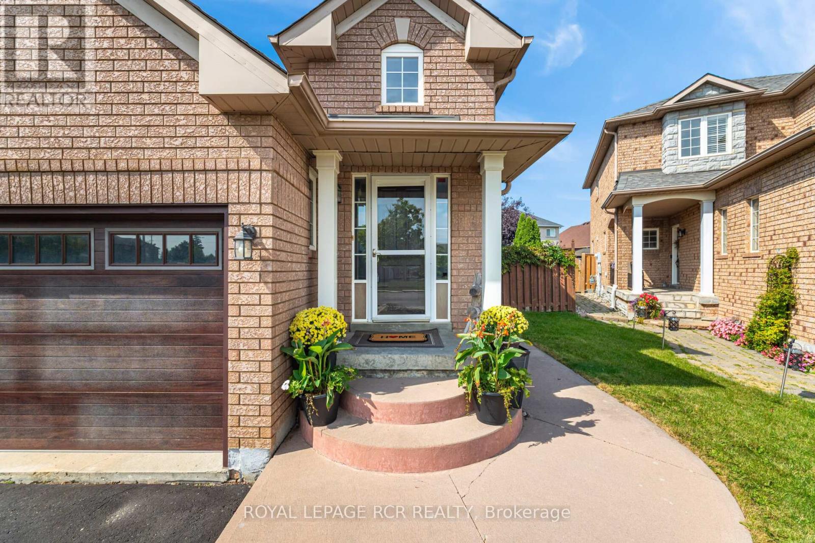 119 Sundridge Street, Brampton, Ontario  L7A 1J8 - Photo 5 - W12430811