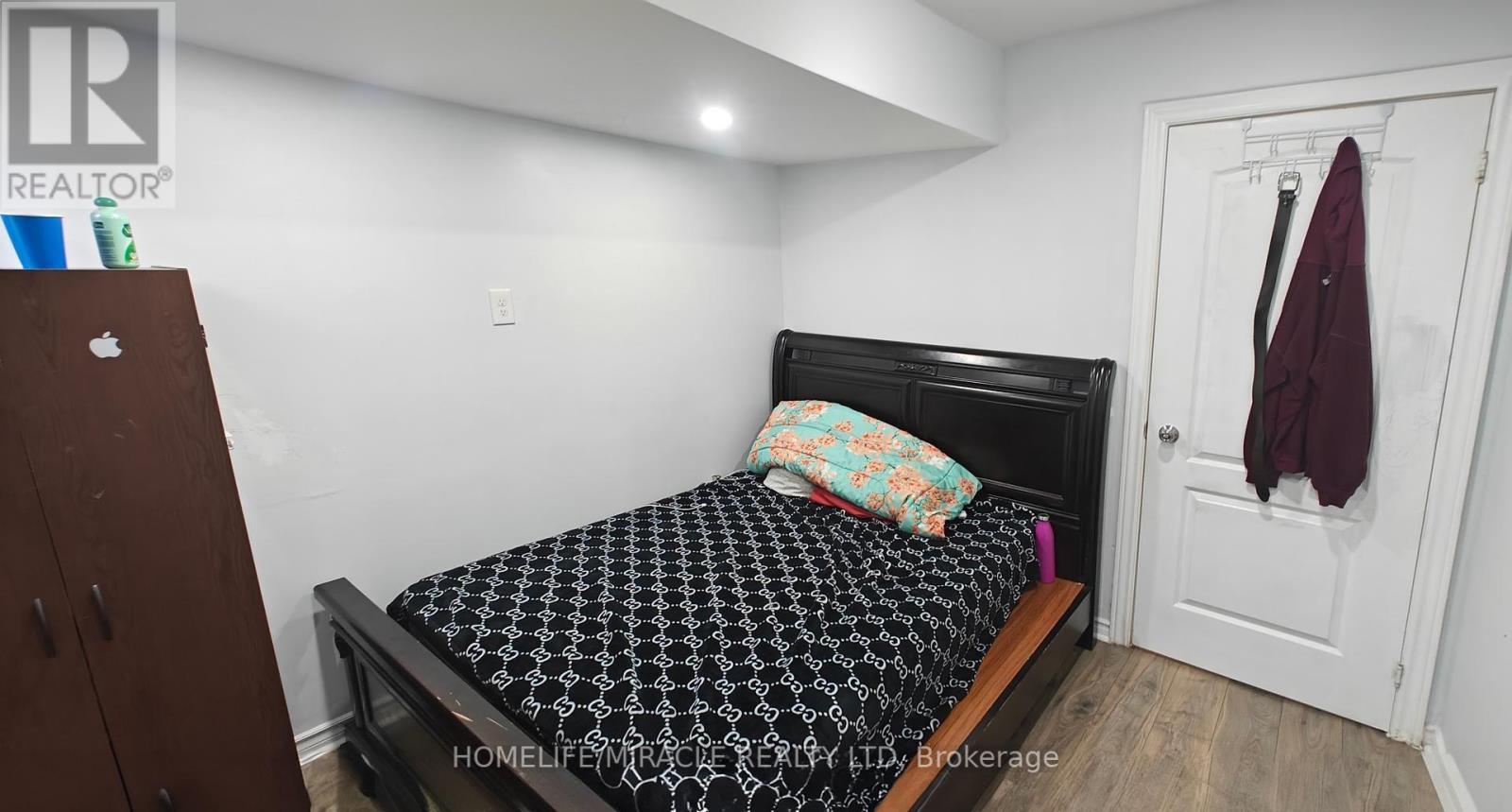 6 September Place, Brampton, Ontario  L6R 0L8 - Photo 23 - W12430814