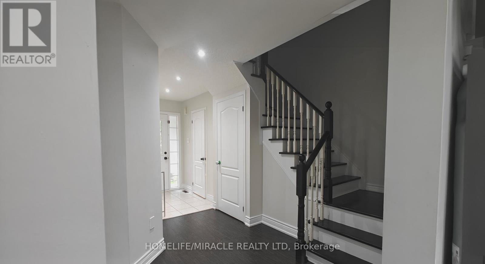 6 September Place, Brampton, Ontario  L6R 0L8 - Photo 33 - W12430814
