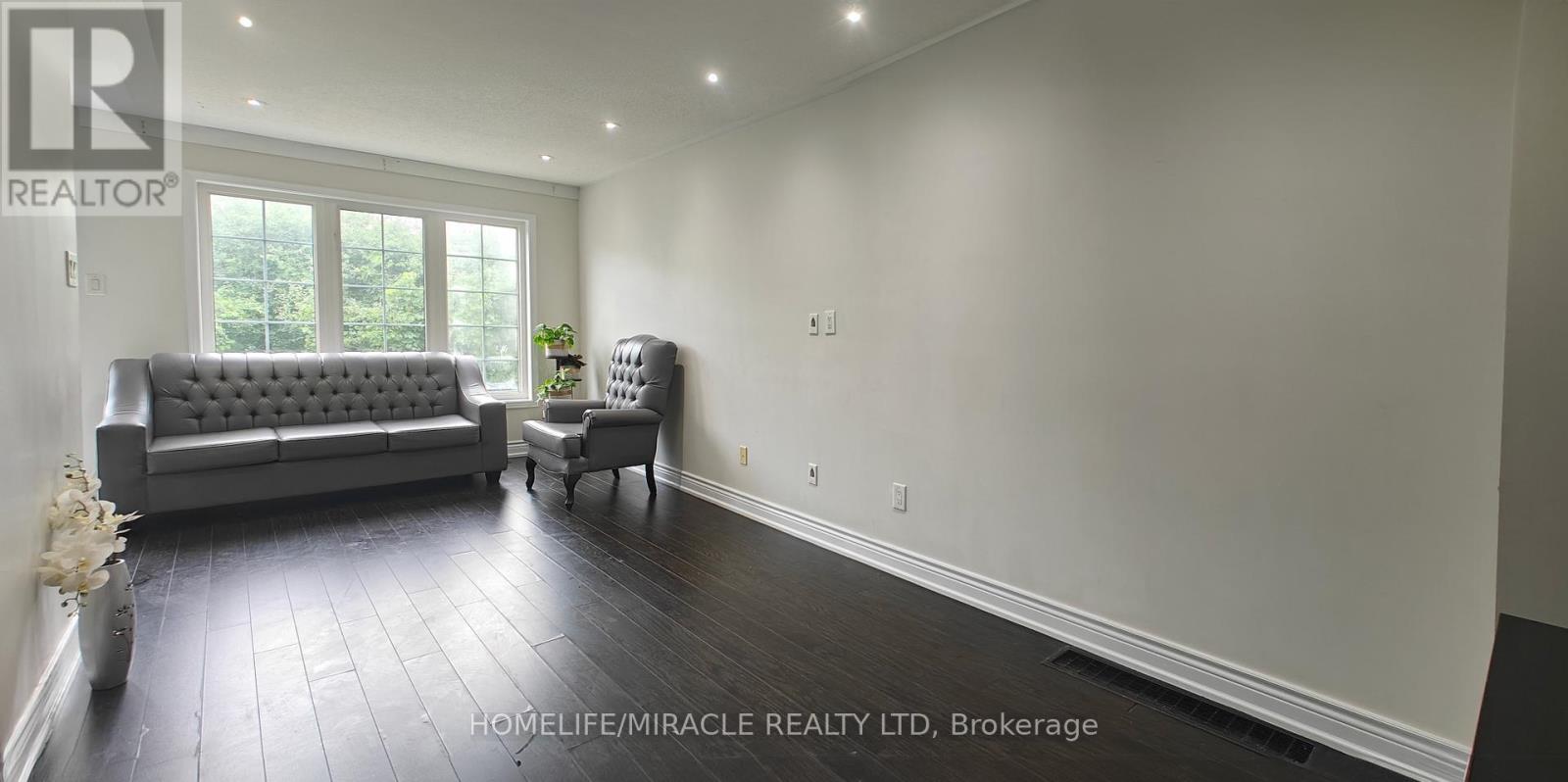 6 September Place, Brampton, Ontario  L6R 0L8 - Photo 36 - W12430814