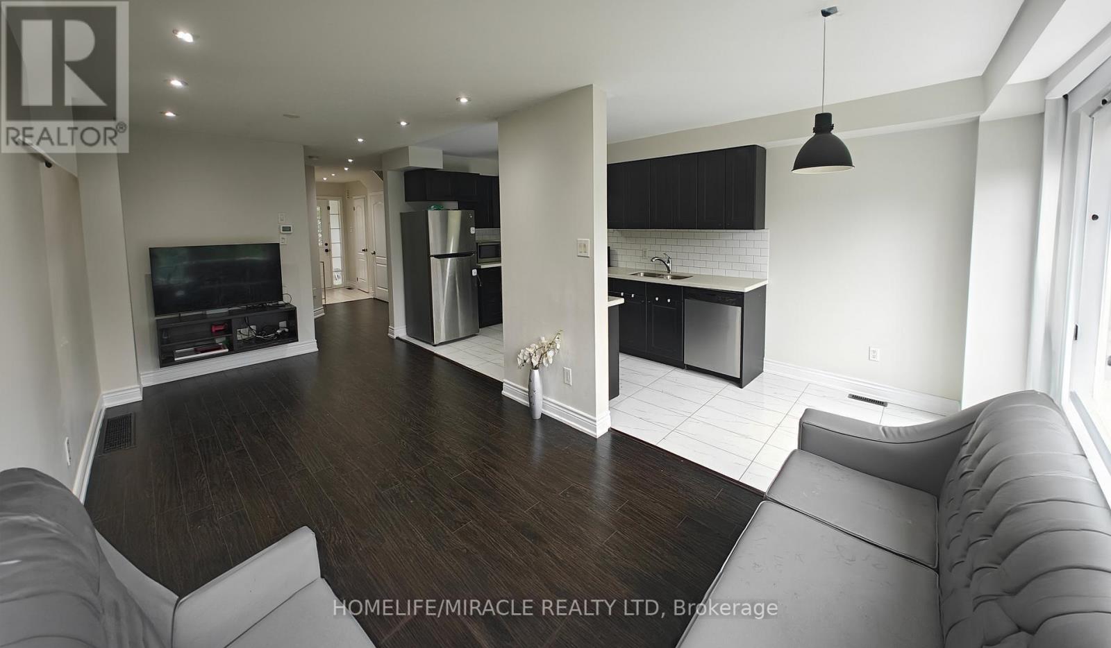 6 September Place, Brampton, Ontario  L6R 0L8 - Photo 37 - W12430814