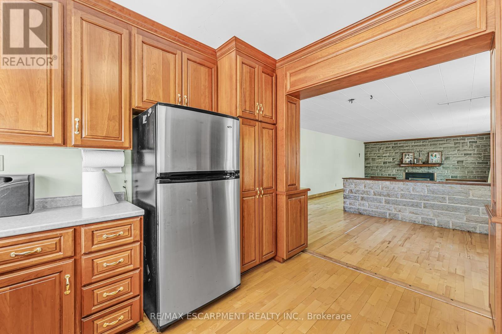 21 First Avenue, Welland, Ontario  L3C 1X7 - Photo 17 - X12430810