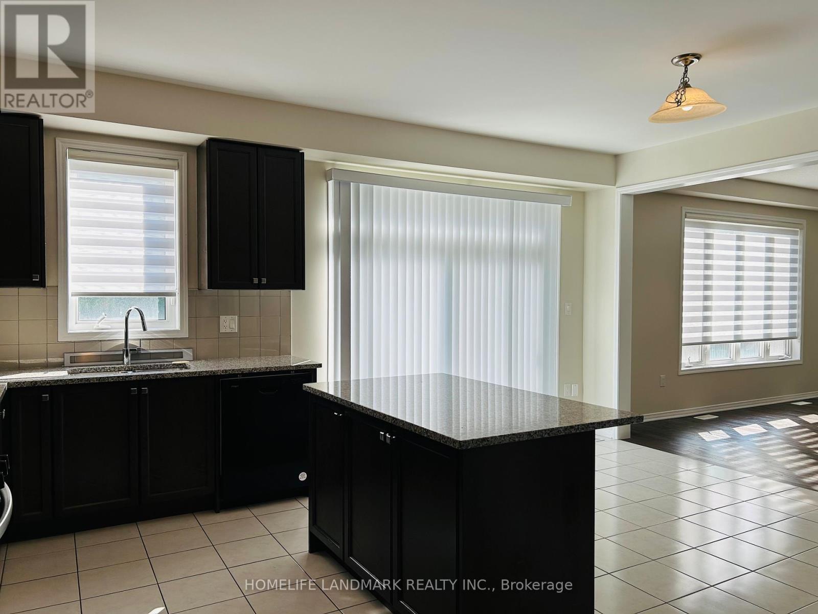 97 Cactus Crescent, Hamilton, Ontario  L8J 0M3 - Photo 11 - X12430812