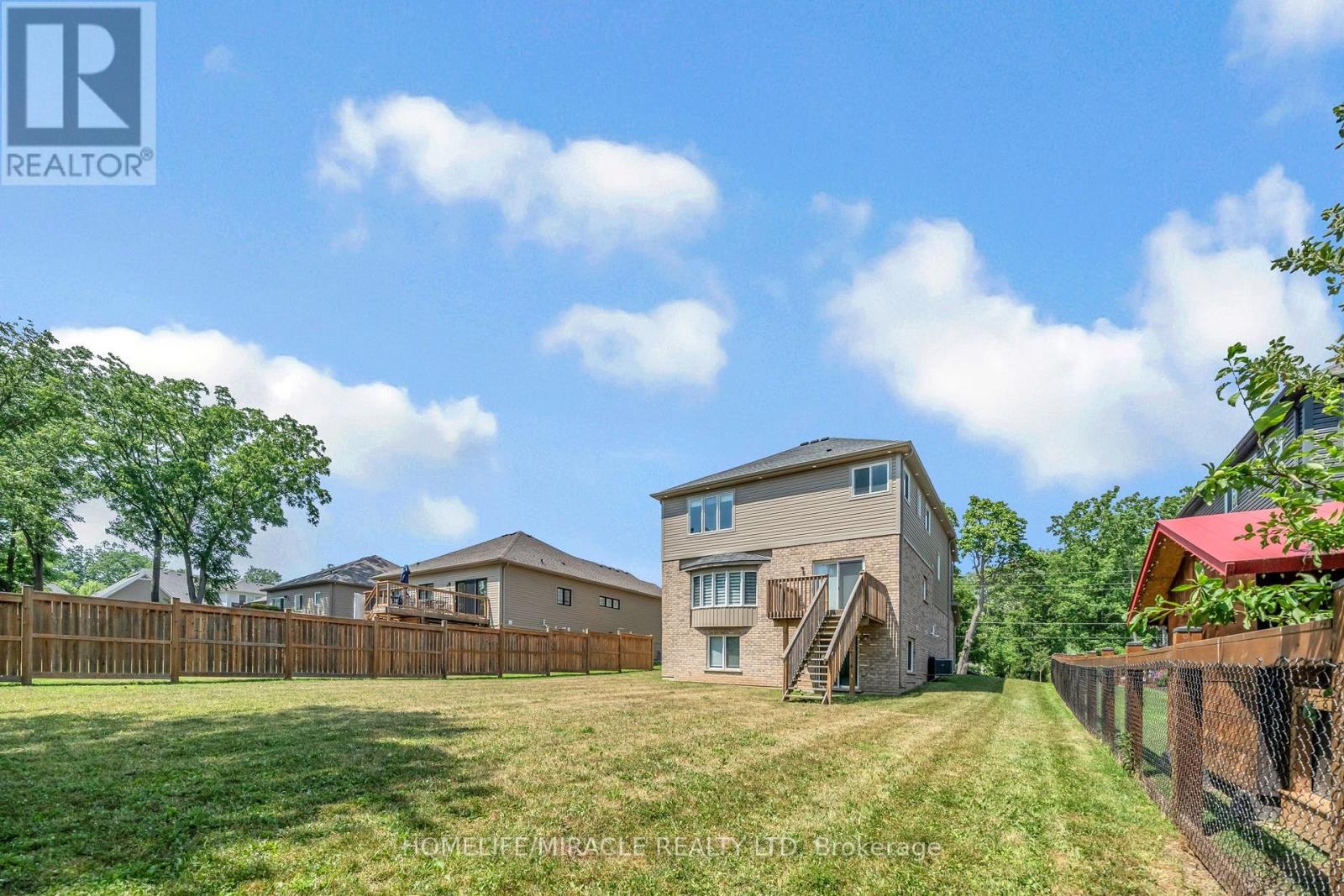 3547 Dominion Road S, Fort Erie, Ontario  L0S 1N0 - Photo 9 - X12430817