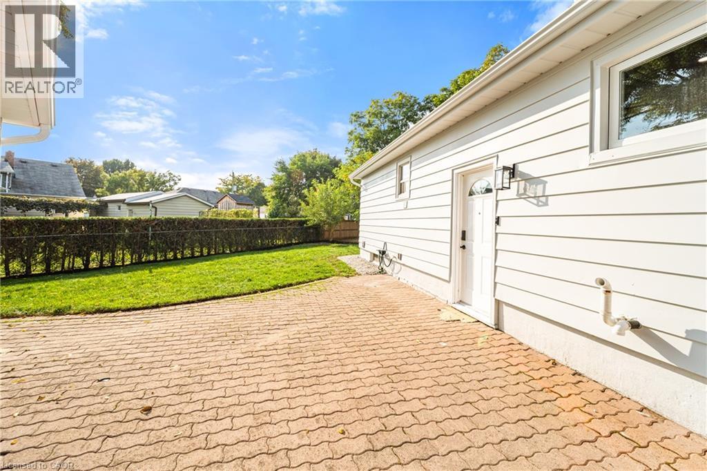 133 Inglewood Drive, Oakville, Ontario  L6K 1W8 - Photo 4 - 40773438