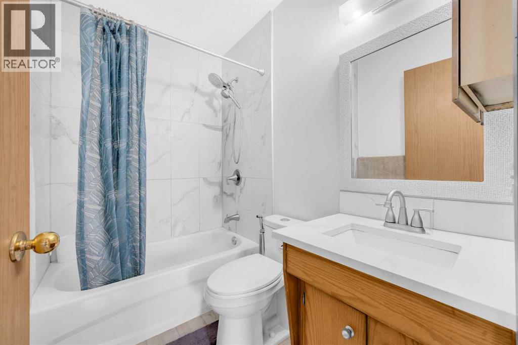 4 Fallingworth Bay Ne, Calgary, Alberta  T3J 1G3 - Photo 19 - A2258343