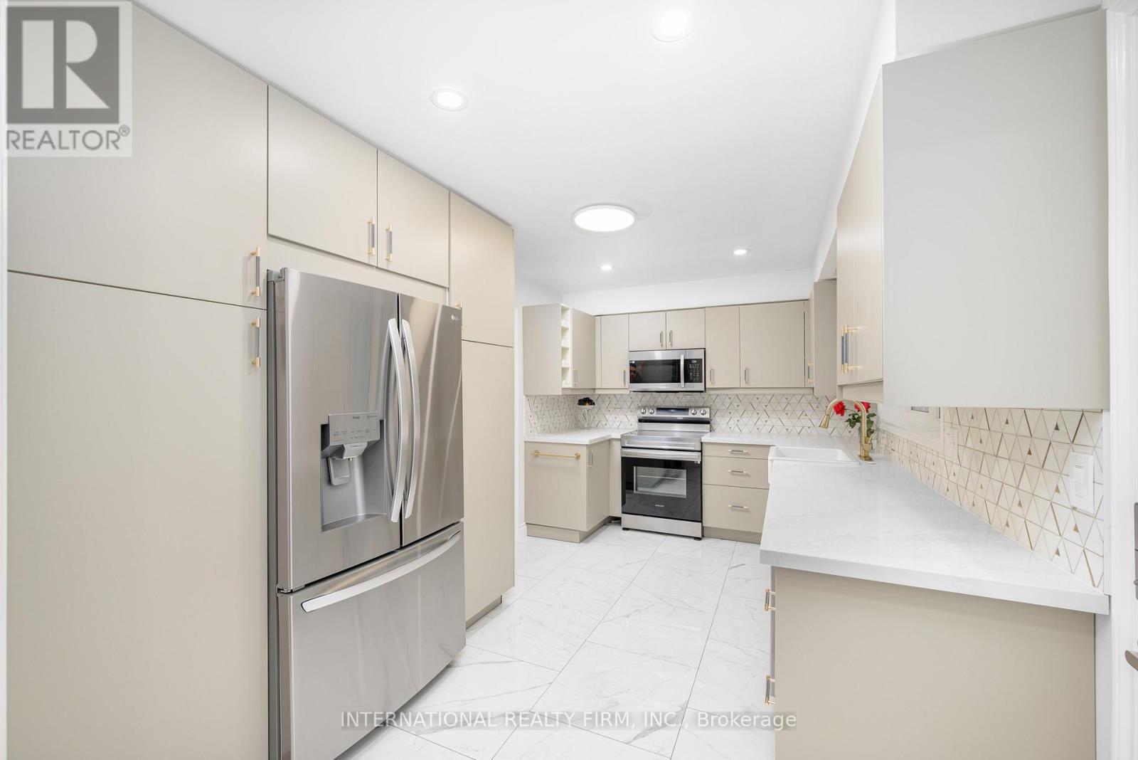 55 Oriole Court, Oshawa, Ontario  L1H 6Y4 - Photo 17 - E12430822