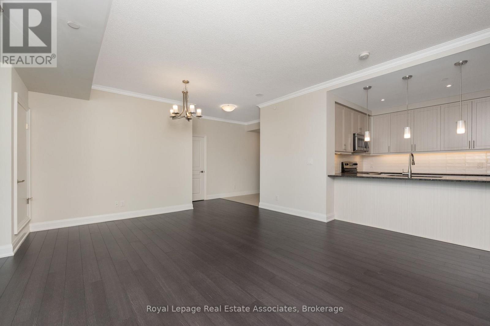 403 - 50 Hall Road, Halton Hills (Georgetown), Ontario  L7G 5G5 - Photo 13 - W12430819