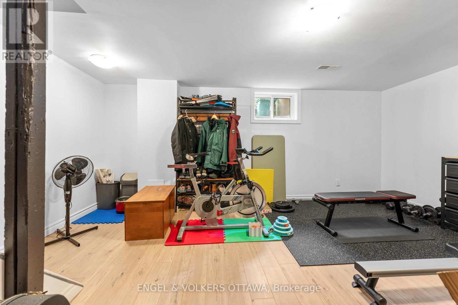 1236 Summerville Avenue, Ottawa, Ontario  K1Z 8G5 - Photo 21 - X12430842