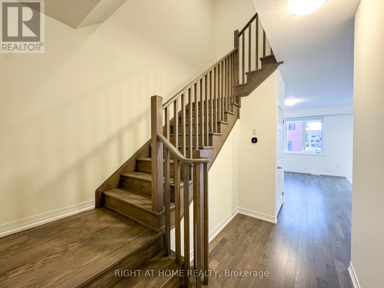 79 Brighton Lane, Thorold (Rolling Meadows), Ontario  L2V 0N8 - Photo 12 - X12430827