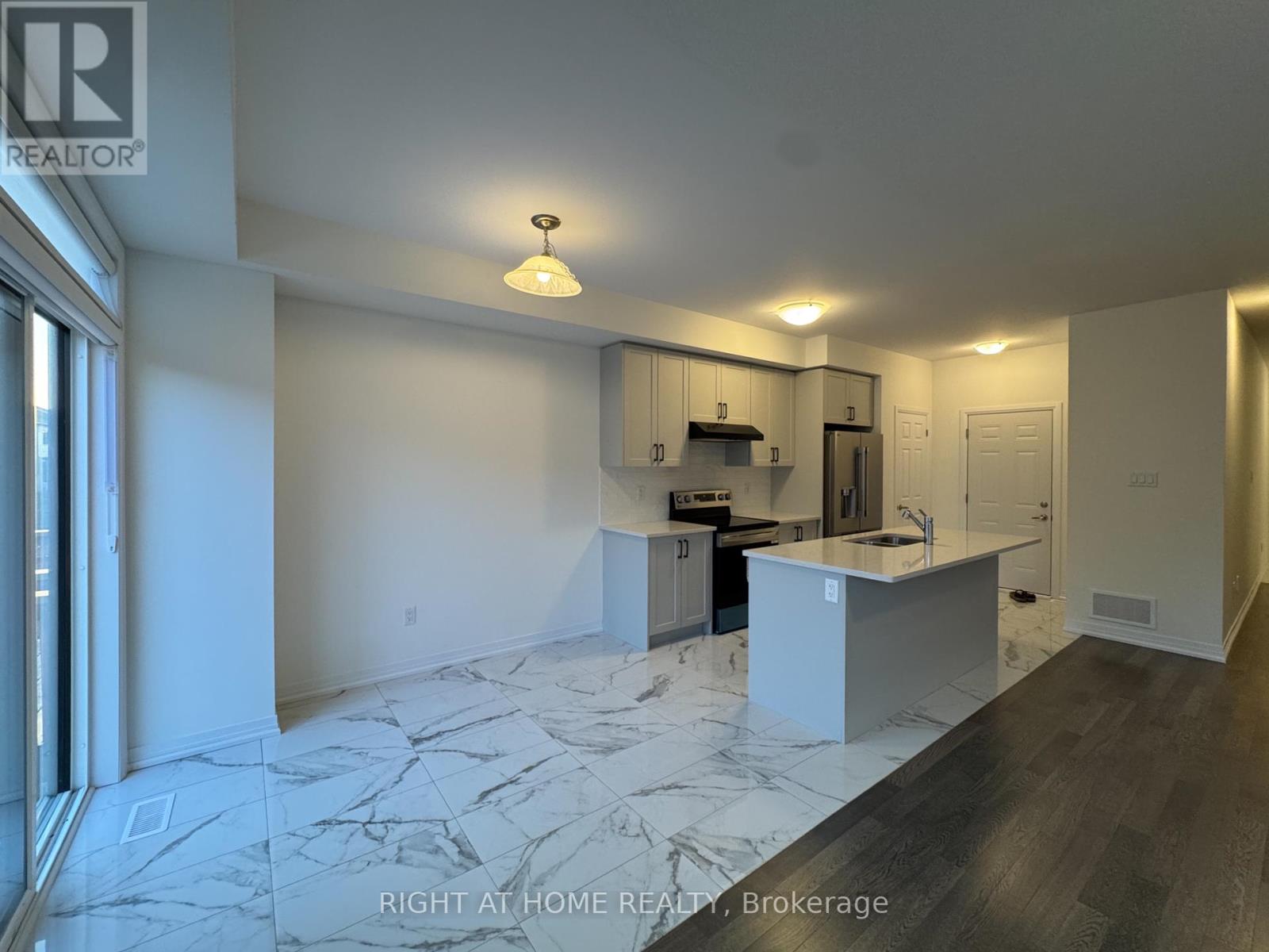 79 Brighton Lane, Thorold (Rolling Meadows), Ontario  L2V 0N8 - Photo 6 - X12430827