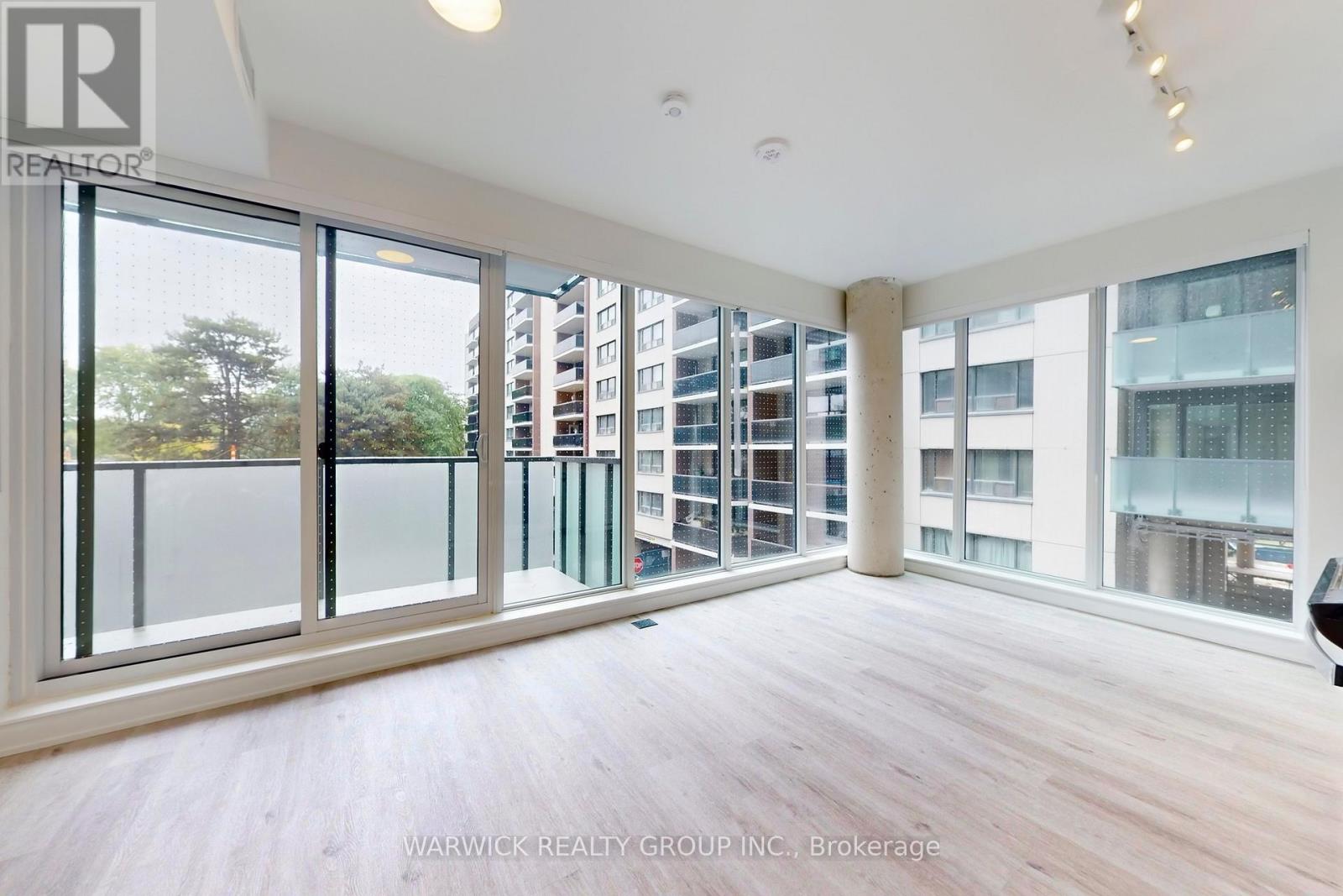 303 - 4365 Bloor Street W, Toronto, Ontario  M9C 1R3 - Photo 5 - W12417474