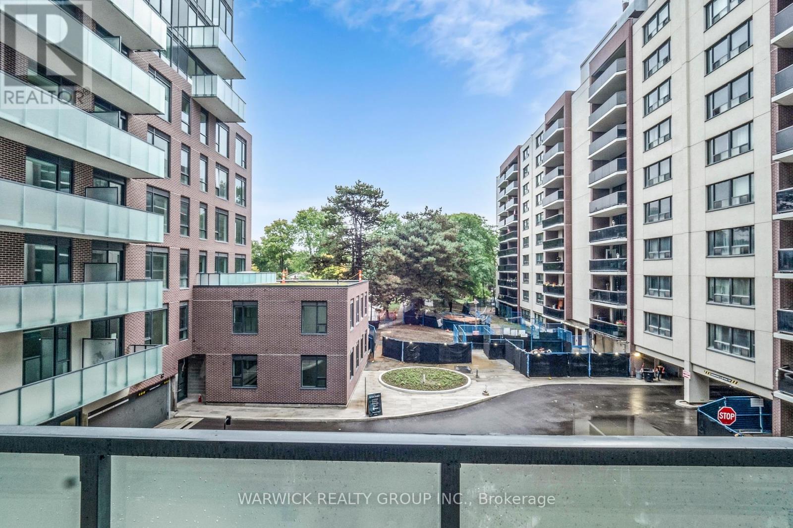 303 - 4365 Bloor Street W, Toronto, Ontario  M9C 1R3 - Photo 9 - W12417474