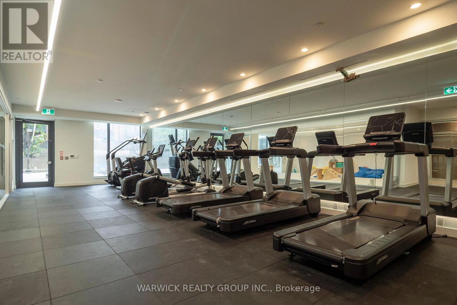 303 - 4365 Bloor Street W, Toronto, Ontario  M9C 1R3 - Photo 13 - W12417474