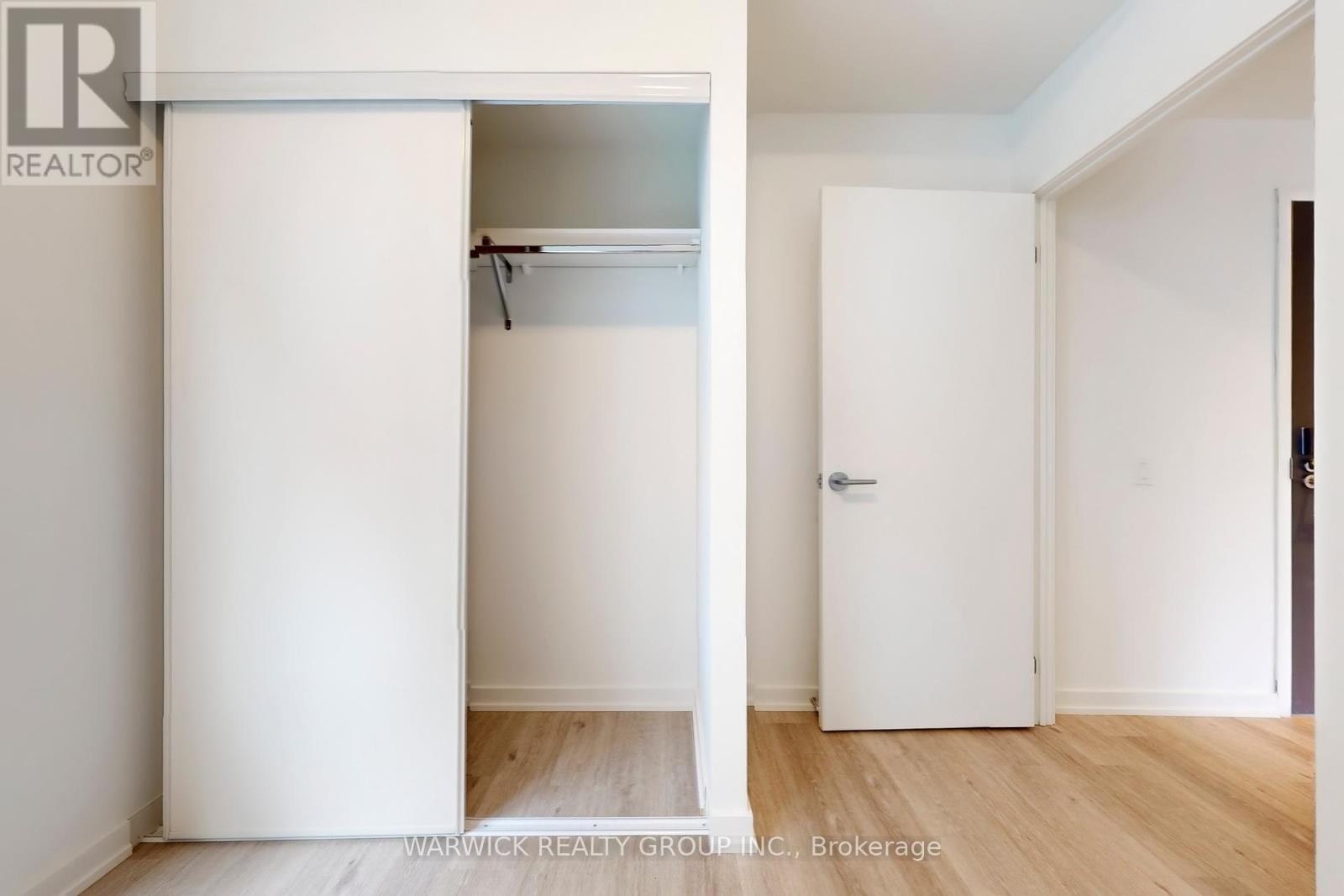 303 - 4365 Bloor Street W, Toronto, Ontario  M9C 1R3 - Photo 6 - W12417474