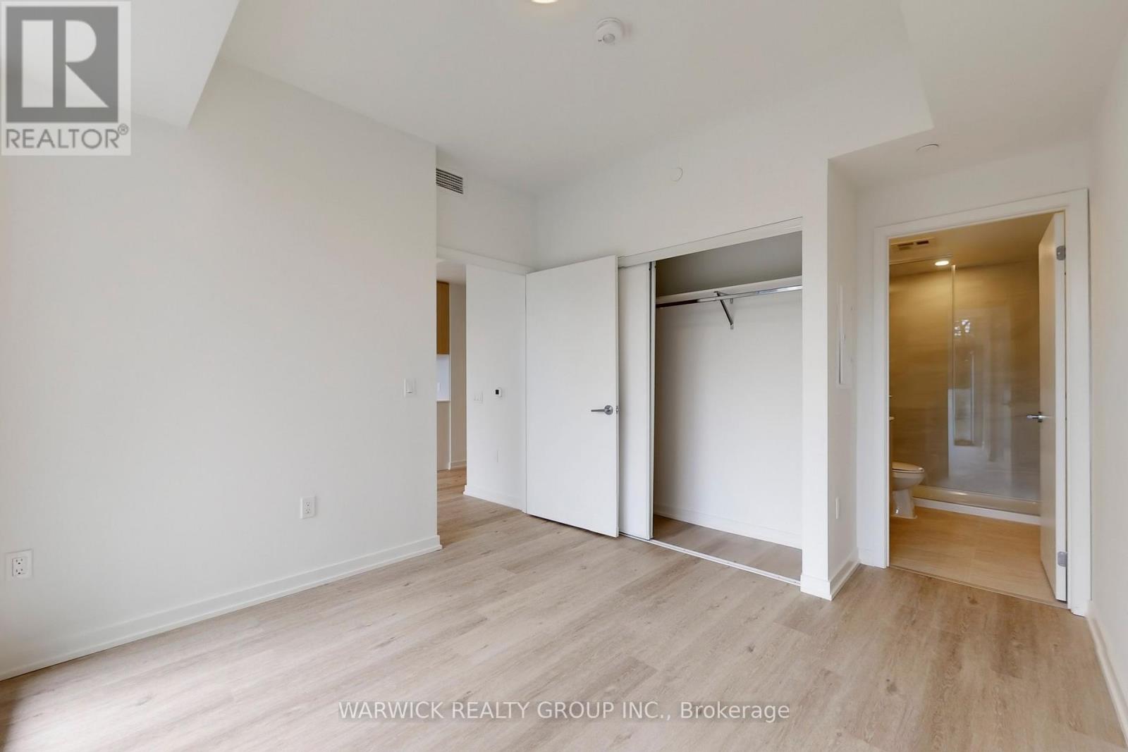 303 - 4365 Bloor Street W, Toronto, Ontario  M9C 1R3 - Photo 8 - W12417474