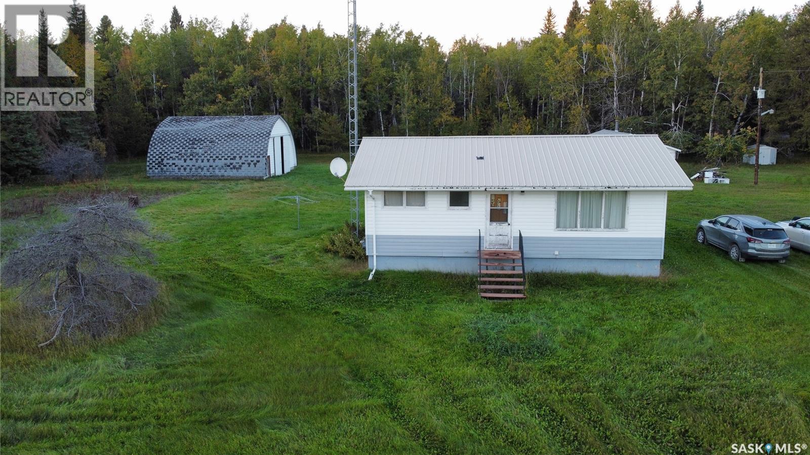 Brown Acreage, Torch River Rm No. 488, Saskatchewan  S0J 0M0 - Photo 1 - SK019541