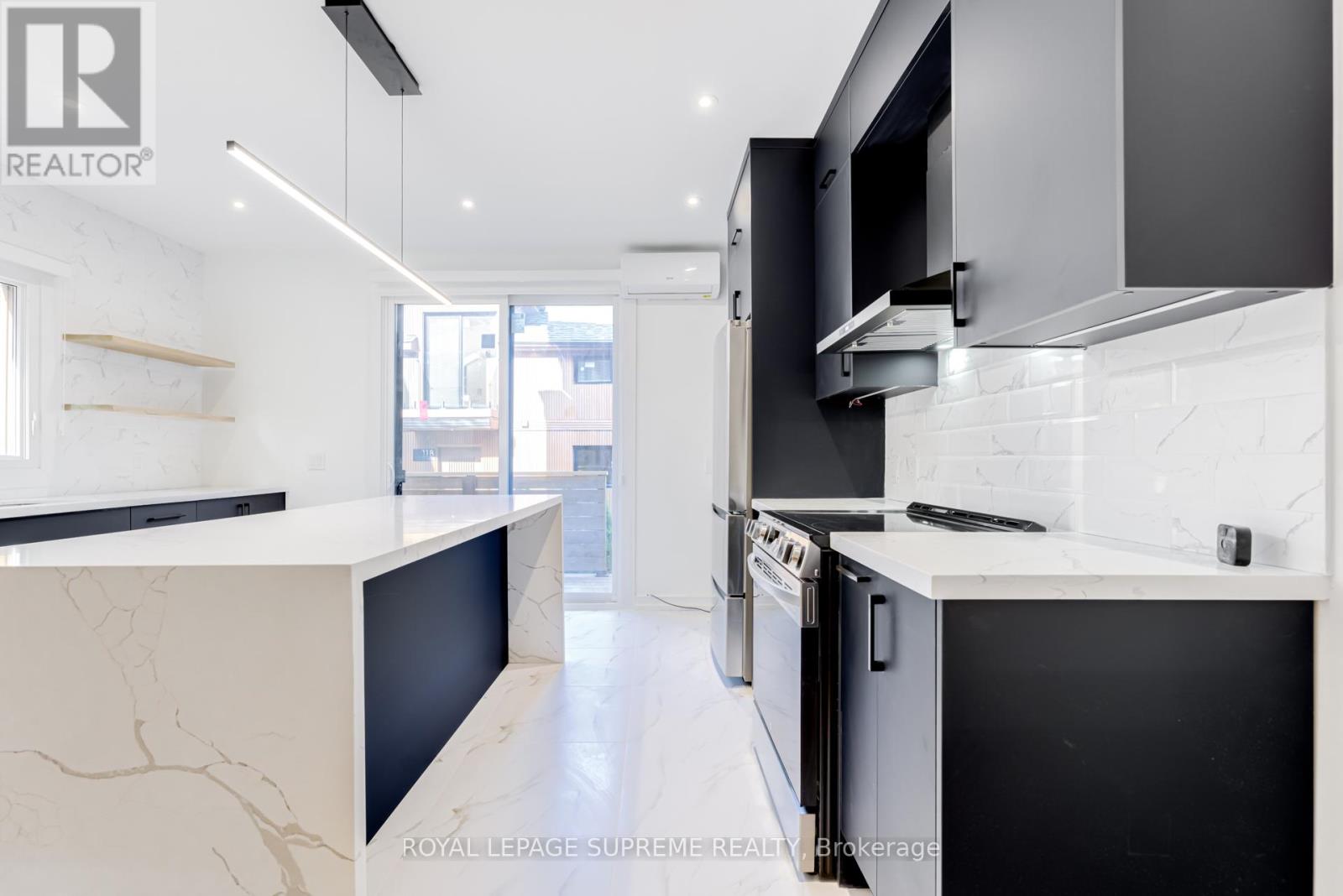 11a Condor Avenue, Toronto, Ontario  M4J 3M5 - Photo 12 - E12430840