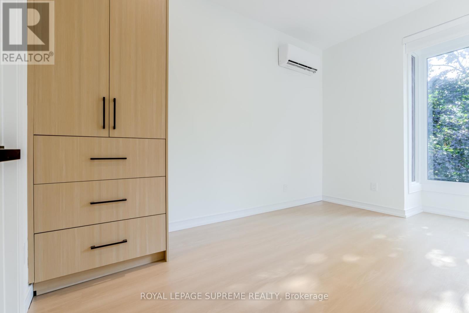 11a Condor Avenue, Toronto, Ontario  M4J 3M5 - Photo 24 - E12430840