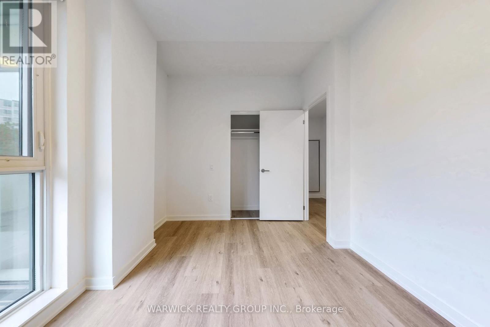 307 - 4365 Bloor Street W, Toronto, Ontario  M9C 1R3 - Photo 8 - W12417175