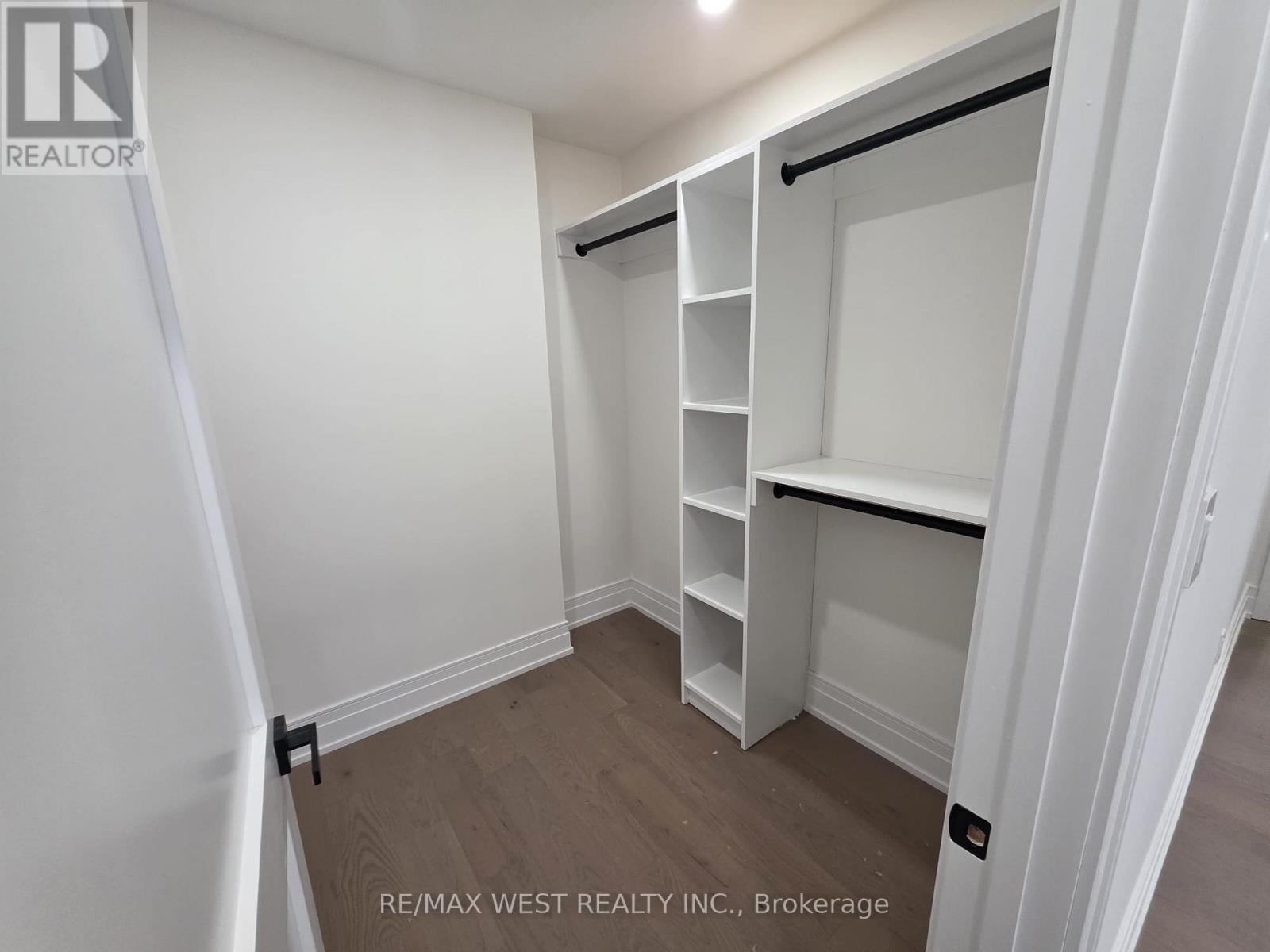 103 Gurnett Street, Aurora (Aurora Village), Ontario  L4G 1P5 - Photo 26 - N12430841