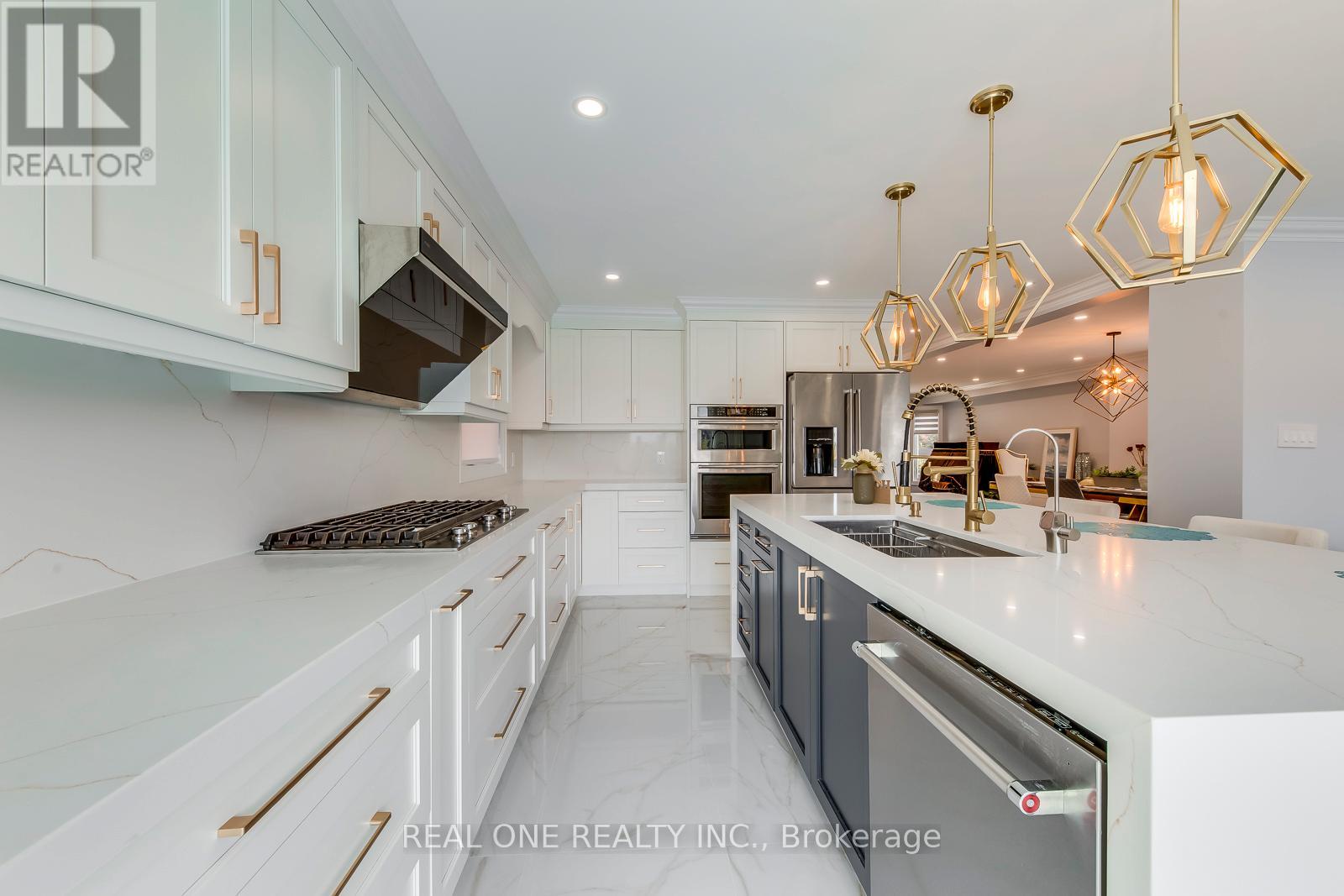 6150 Duford Drive, Mississauga, Ontario  L5V 1A6 - Photo 15 - W12430834